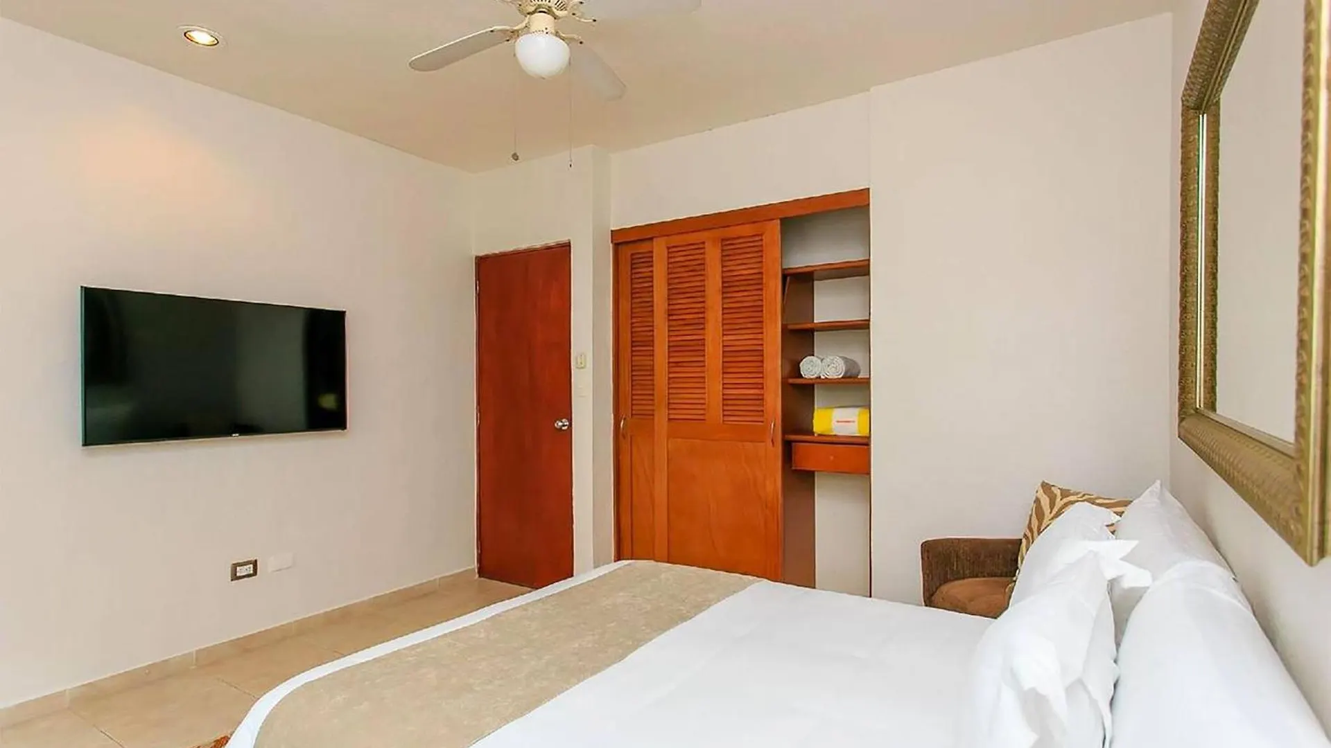 2 Bedroom- Tropical Oasis In The Heart Of Playa Del Carmen - At Gaviotas