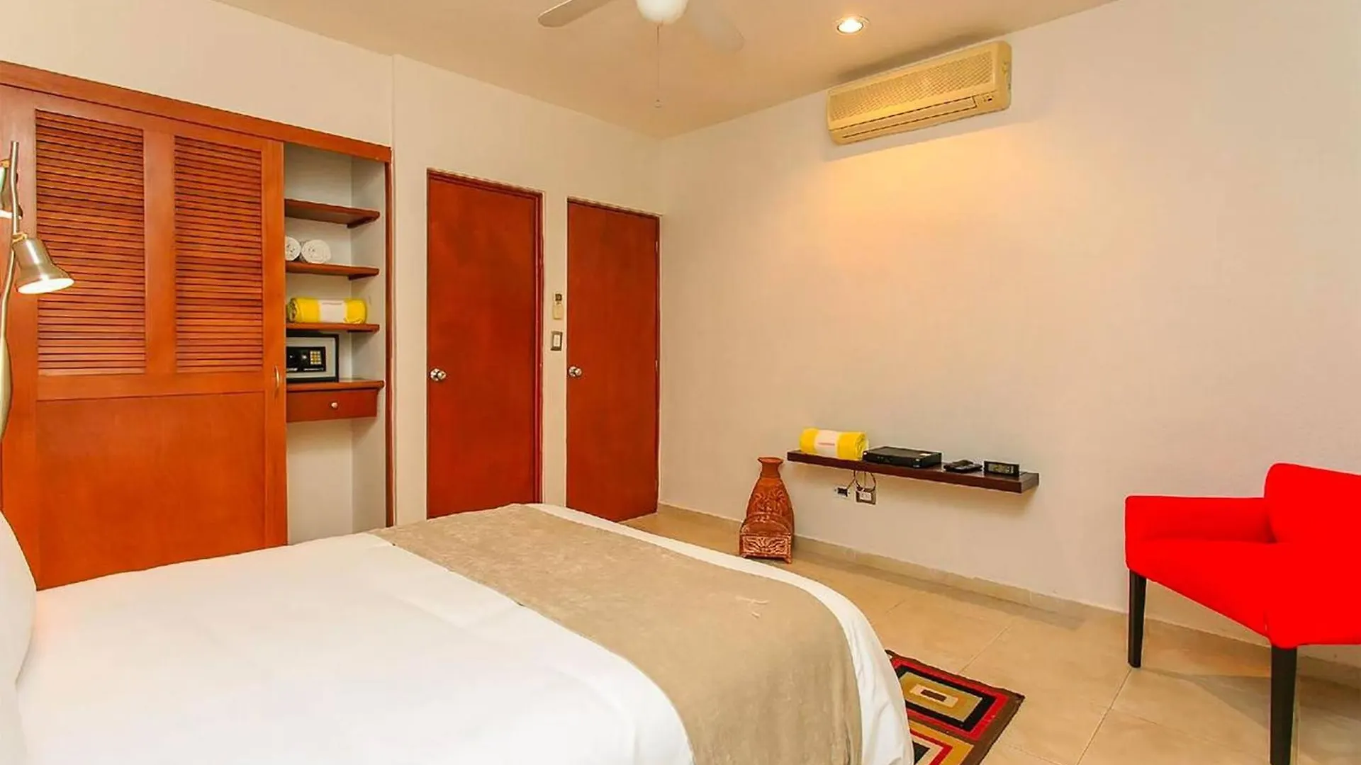 2 Bedroom- Tropical Oasis In The Heart Of Playa Del Carmen - At Gaviotas 墨西哥